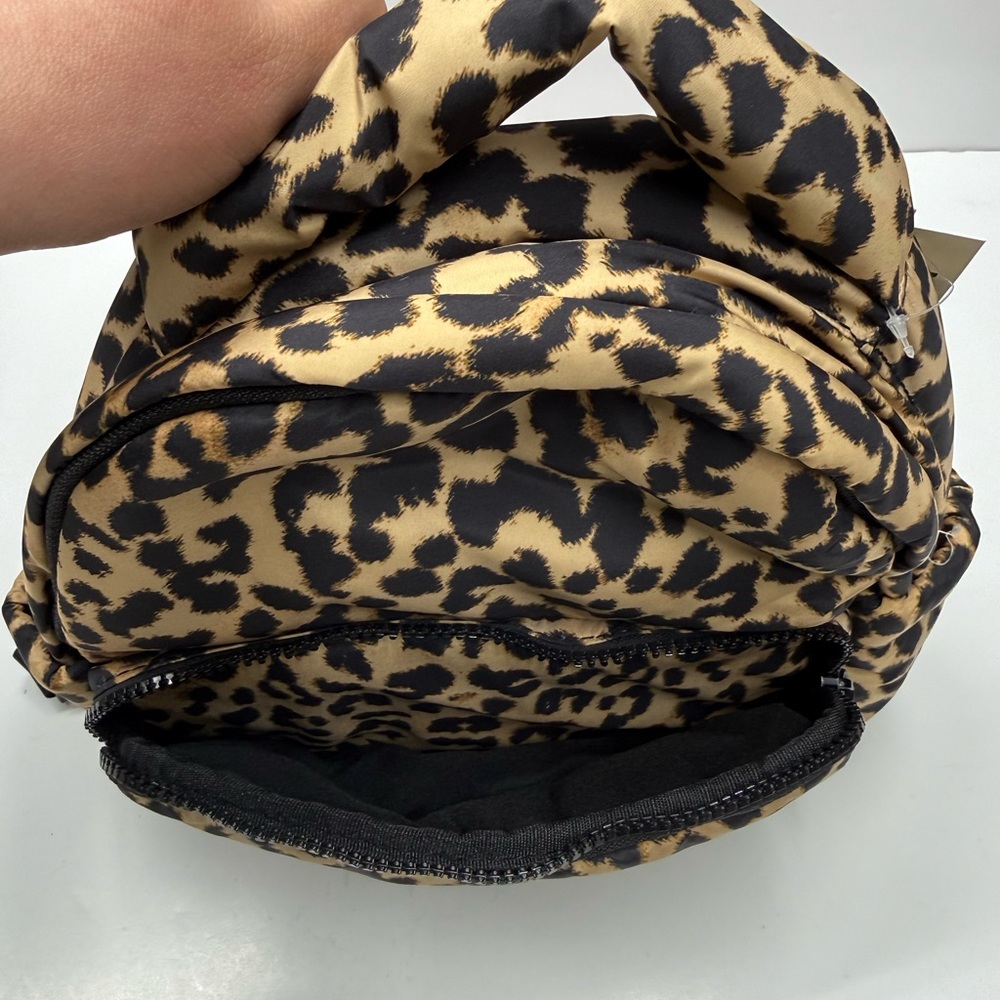 No Boundaries Women’s Hands Free Puffy Mini Backpack, Leopard - Picture 7 of 8